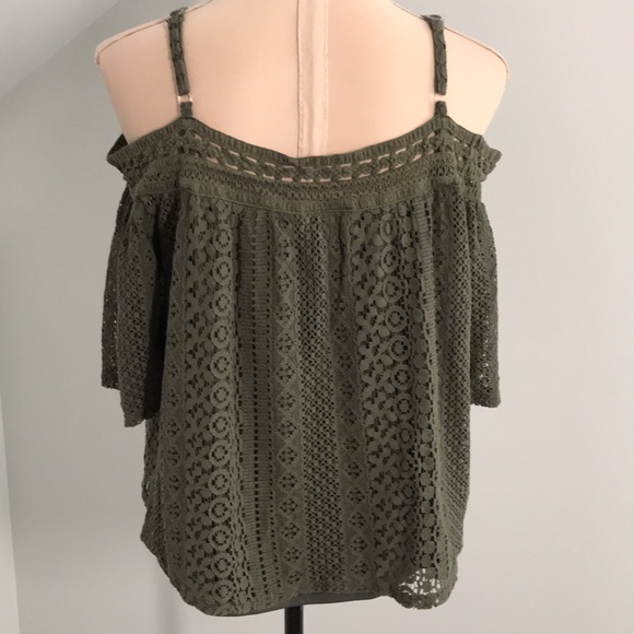 BY & BY OFF THE SHOULDER SHORT SLEEVE LACE TOP XL - Picture 3 of 7